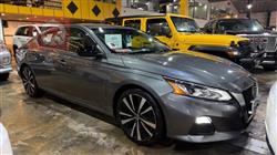 نيسان ألتيما